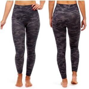 Spanx Look At Me Now Seamless Gray Camo Shaping Leggings, size L